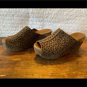 Chocolat Blu Wynn wedge